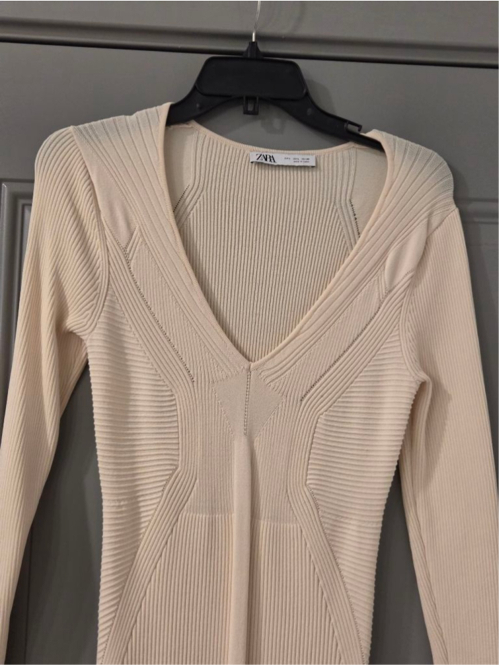 Women's ZARA Long Sleeve Ribbed Knit Midi Dress in Beige, Size L - Picture 4 of 12